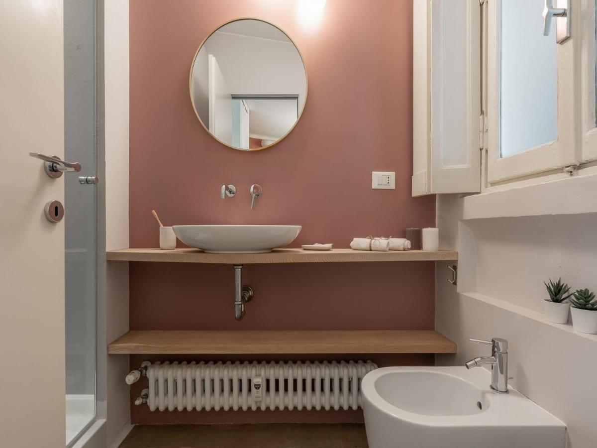 The Best Rent - Lovely One-Bedroom Apartment In Moscova Milan Bagian luar foto