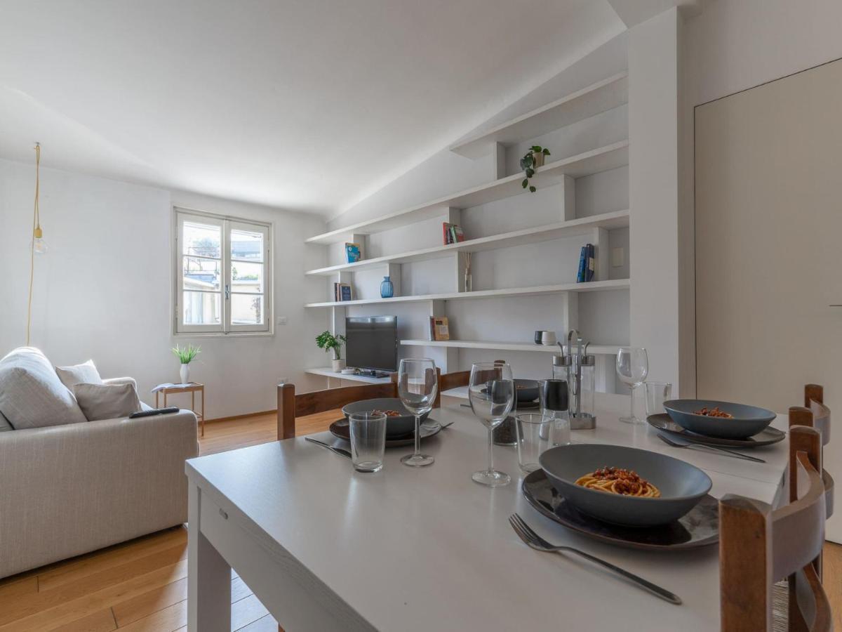 The Best Rent - Lovely One-Bedroom Apartment In Moscova Milan Bagian luar foto